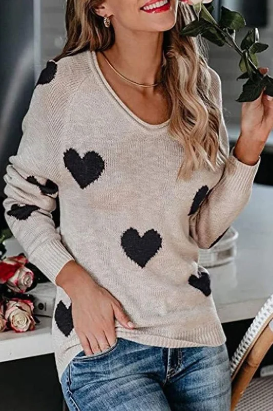 WOMEN HEART PRINTING LOOSE FIT KNIT SWEATER